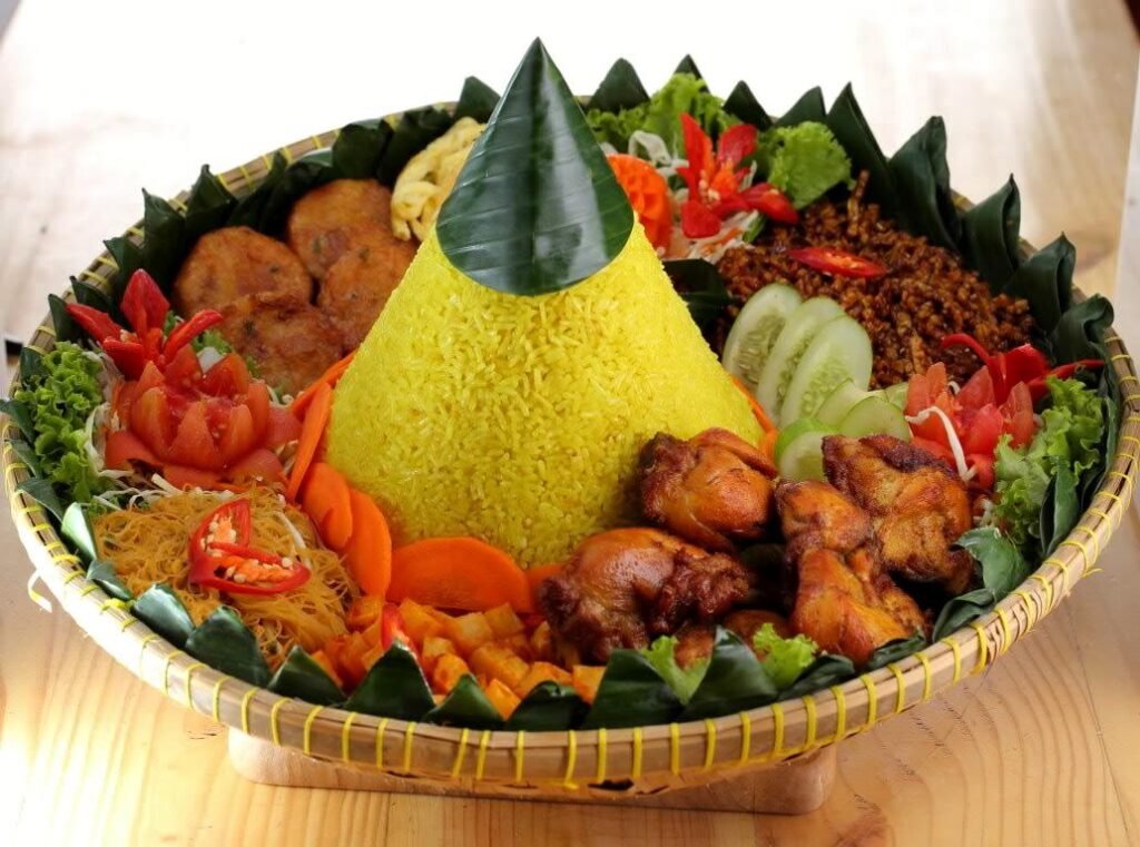 Nasi Tumpeng